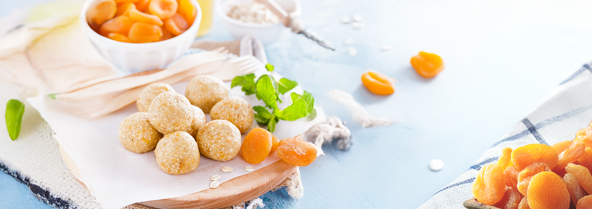 Apricot Oat Energy Bites