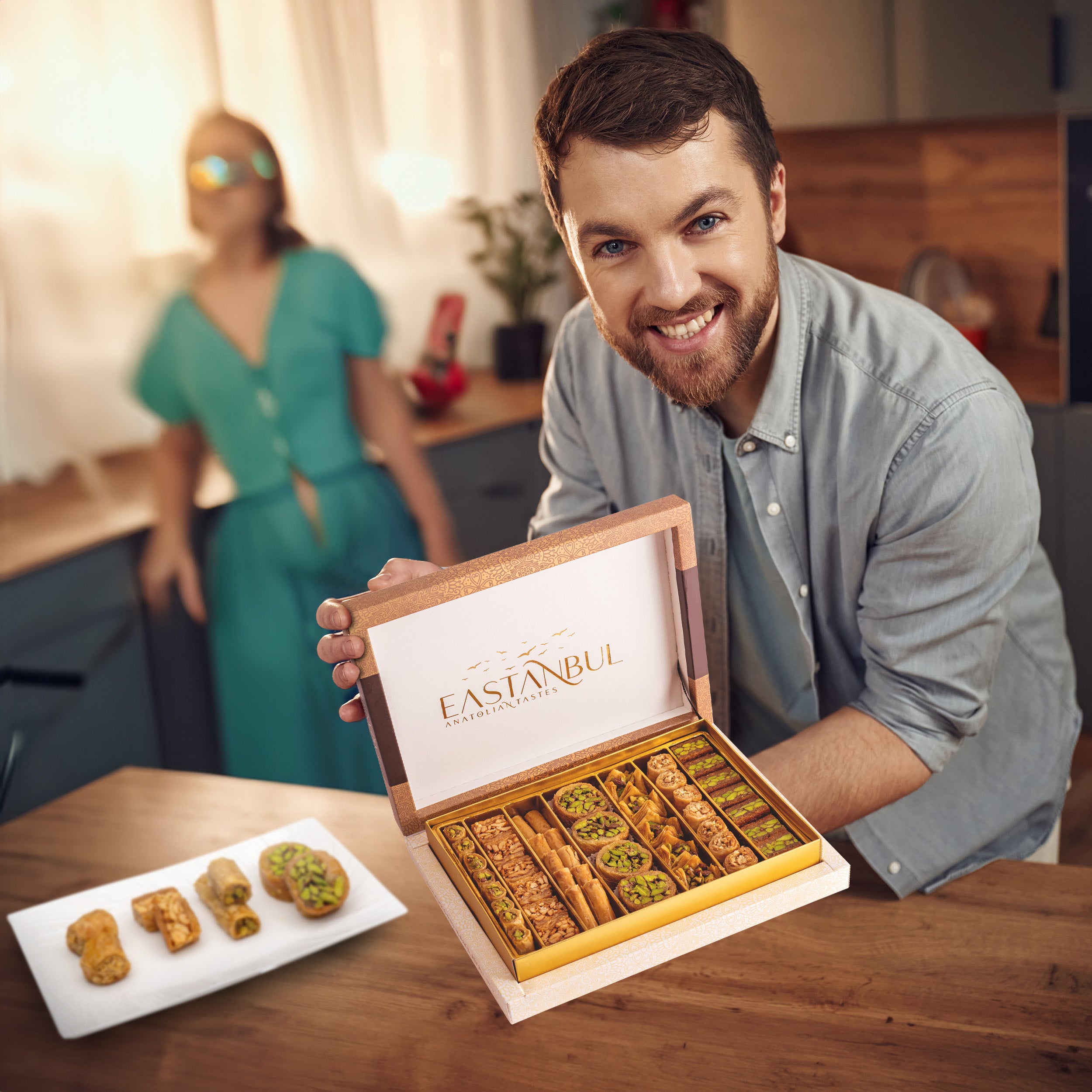 Eastanbul Baklava Turkish Delight with Nuts Gift Set,Baklava Gift Box,1.1lb